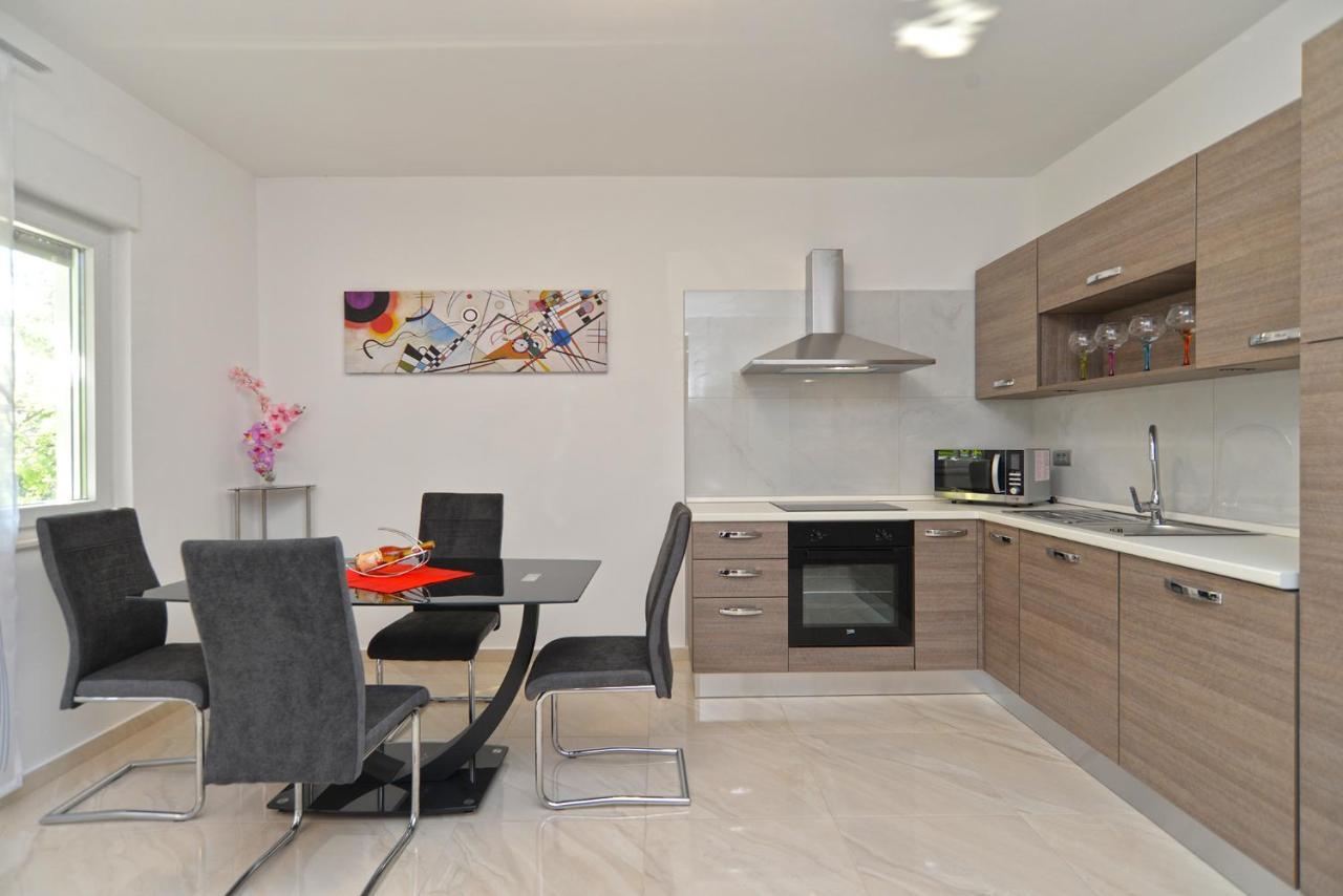 Apartments Mala Vala 925 - Adapted 法扎纳 外观 照片